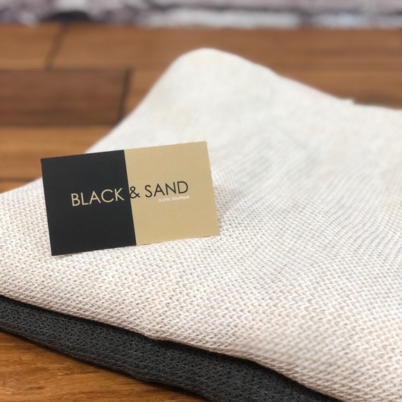 Comfy & Loose Grey stretchy batwing knit top NEW - Picture 7 of 8